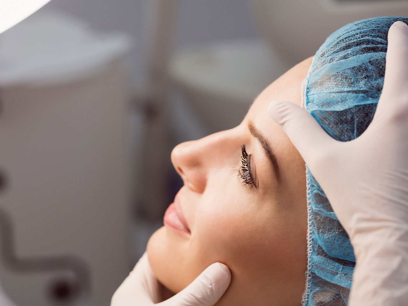Plastic surgery Royal | How can rhinoplasty help me?