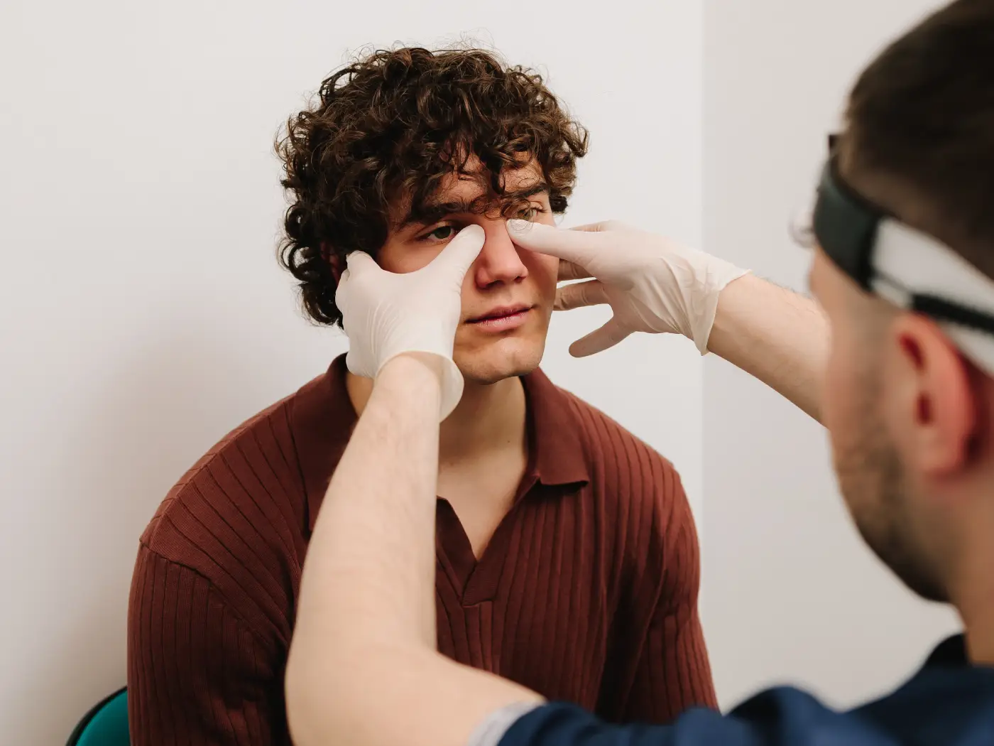 Plastic surgery Royal | How to recognize a deviated septum?