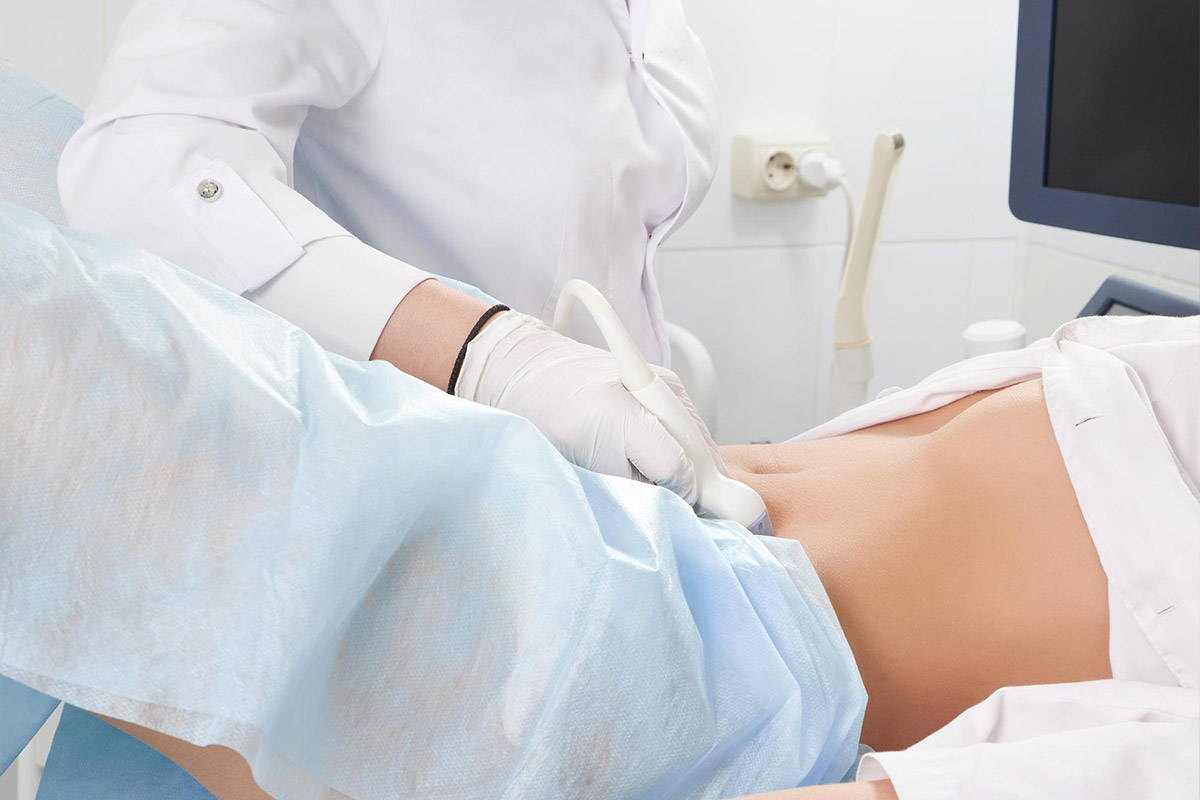 Estetska kirurgija Royal | Ultrazvok + ginekološki pregled + pap test